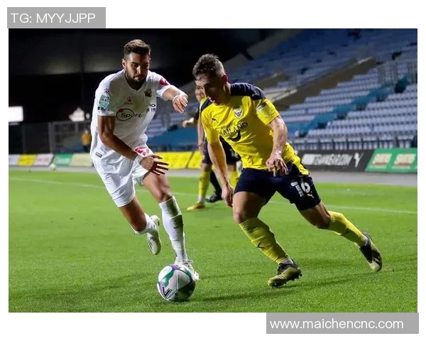 牛津联与绿色森林流浪的激烈对决谁能在赛场上笑到最后